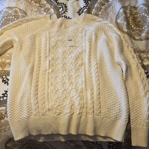 GAP Ivory Cable Knit Crewneck Sweater